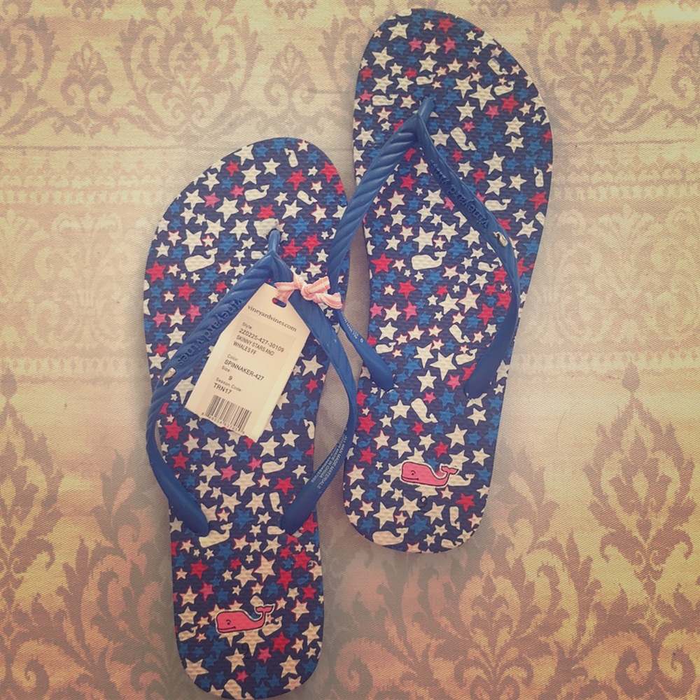 Vineyard Vines Flip Flops